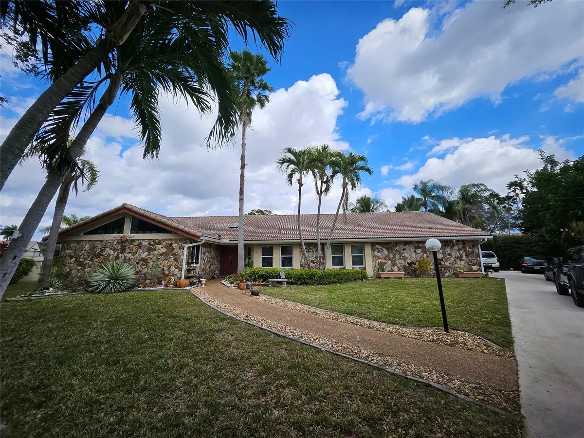 Photo 5 at 197 NW 113th Way, Coral Springs