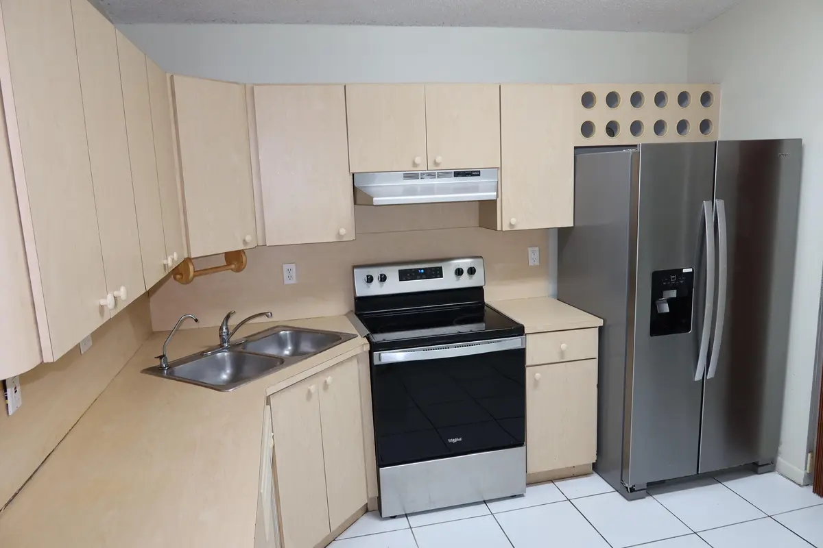 IMG_5121 at 7001 W 35th Avenue 273, Hialeah