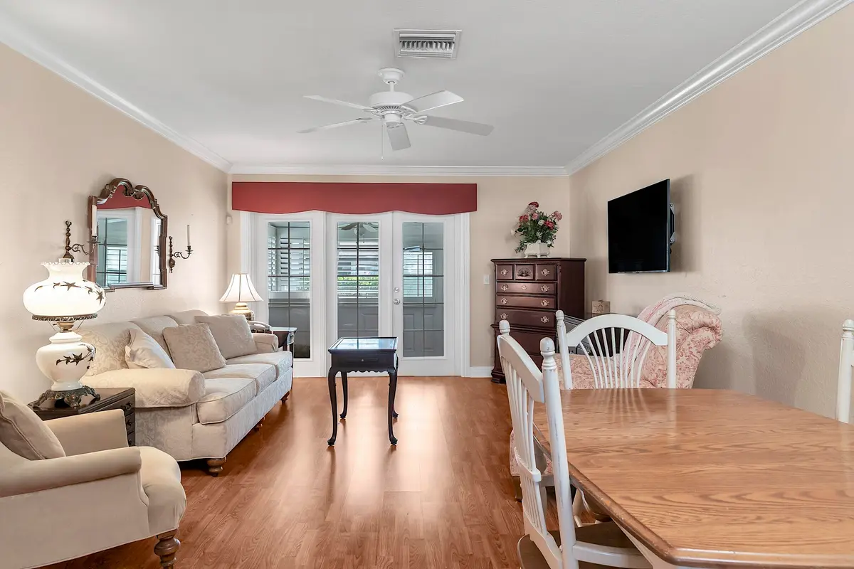 crosley.living2 at 2930 Crosley Drive M, West Palm Beach