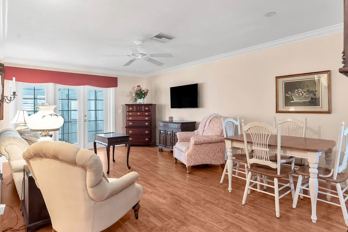 crosley.living1 at 2930 Crosley Drive M, West Palm Beach