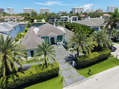 1992 Royal Palm  Way, Boca Raton – sold