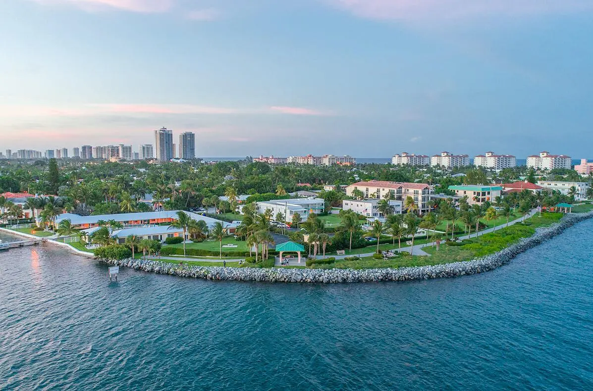 Palm Beach Shores from PB Inlet at 150 Inlet Way Ph, Palm Beach Shores