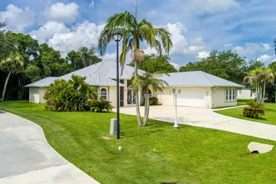 2305 Winding Creek Lane, Fort Pierce – Single Family Residence for sale