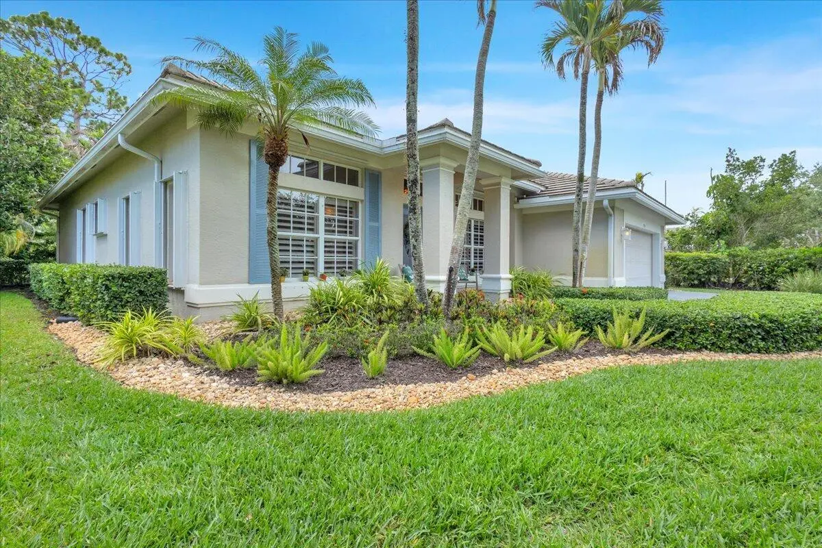 17-GG3A1266 at 7714 SE Mammoth Drive, Hobe Sound