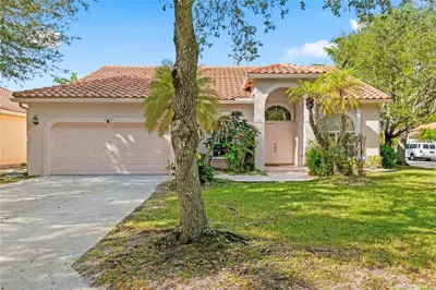 5374 NW 57th Avenue, Coral Springs – sold