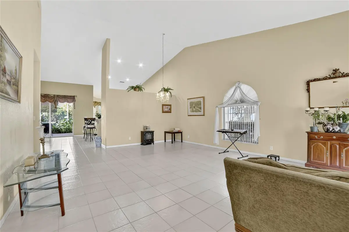 Photo 4 at 5374 NW 57th Avenue, Coral Springs