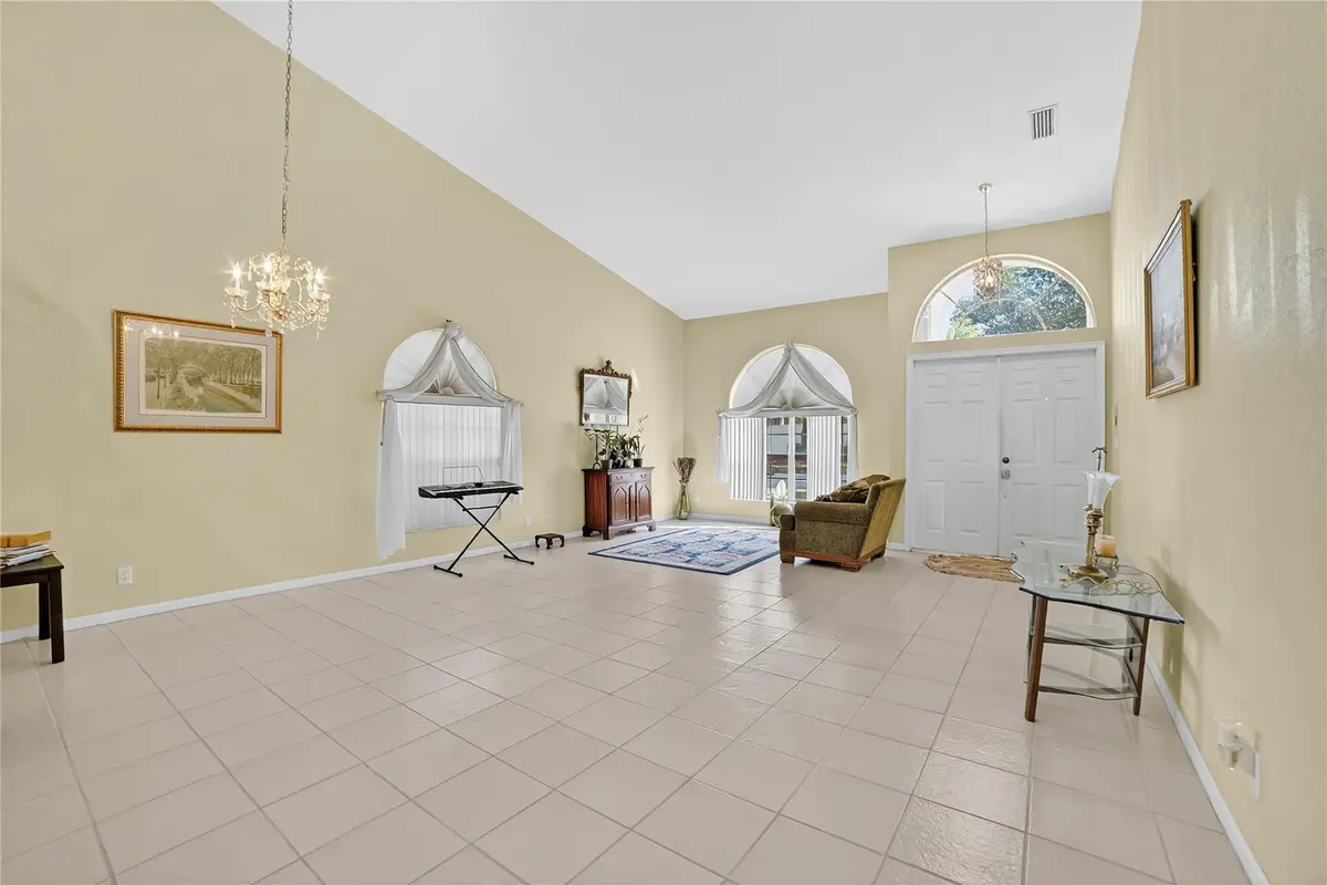 Photo 7 at 5374 NW 57th Avenue, Coral Springs