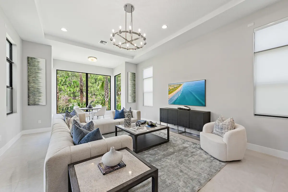 Family at 13358 Artisan Circle, Palm Beach Gardens