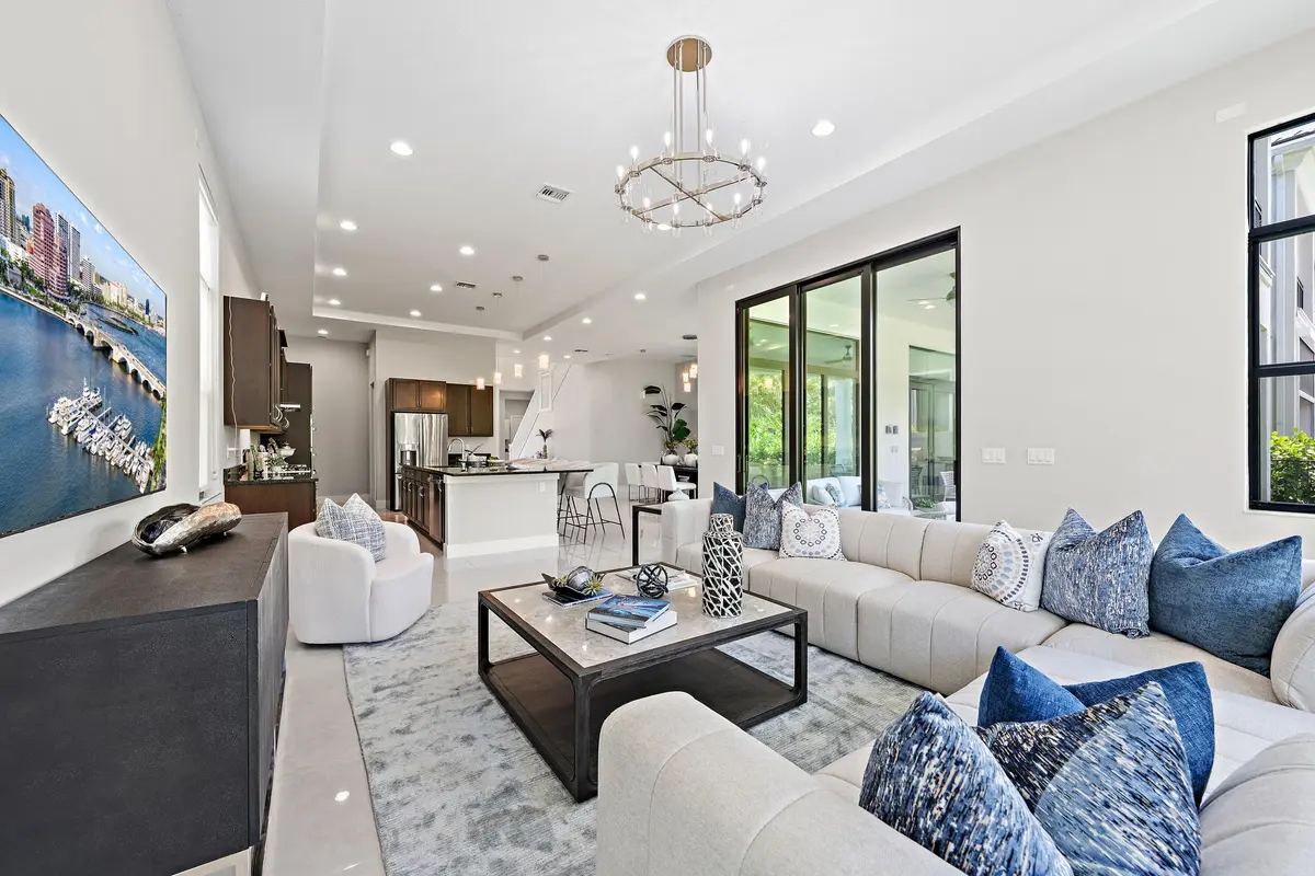 Family at 13358 Artisan Circle, Palm Beach Gardens