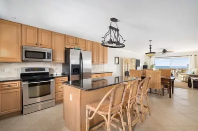 4049 Ocean Drive 505, Vero Beach – Condominium for sale