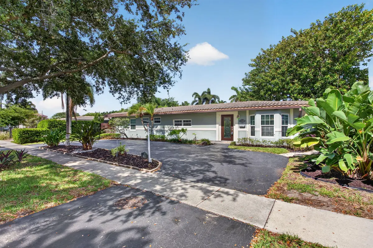 1-web-or-mls-4931-3016 at 4931 NE 27th Avenue, Lighthouse Point