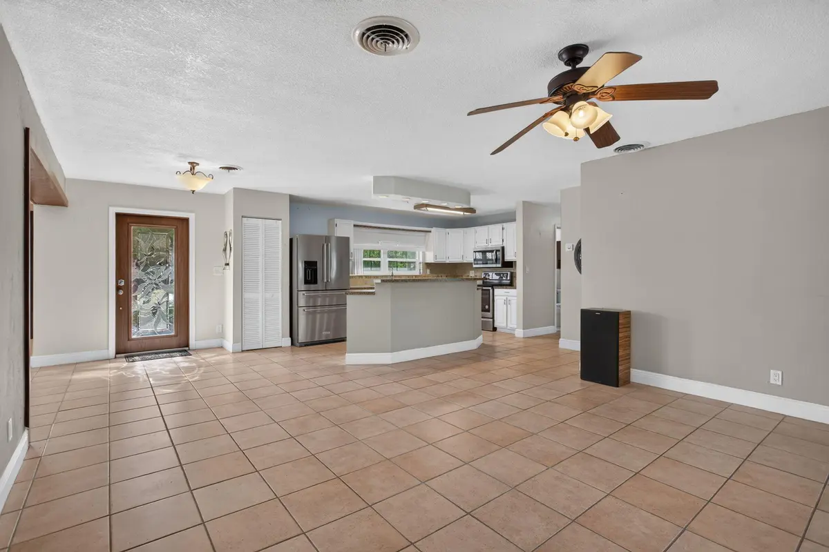 5-web-or-mls-4931-2797 at 4931 NE 27th Avenue, Lighthouse Point