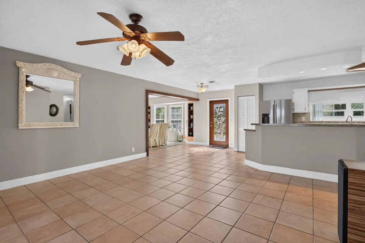 6-web-or-mls-4931-2801 at 4931 NE 27th Avenue, Lighthouse Point