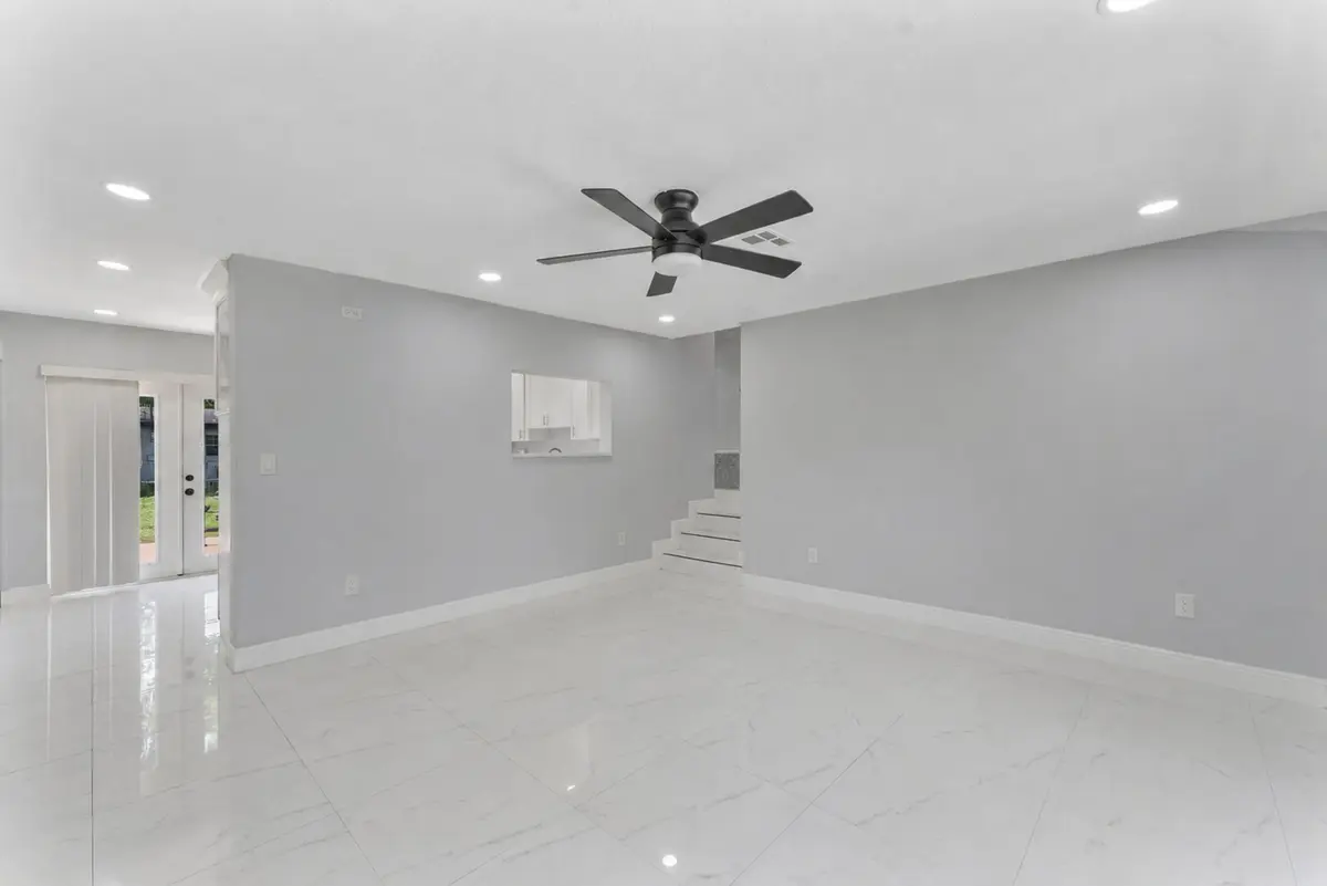 Living Area at 6501 SW 15th Court, North Lauderdale