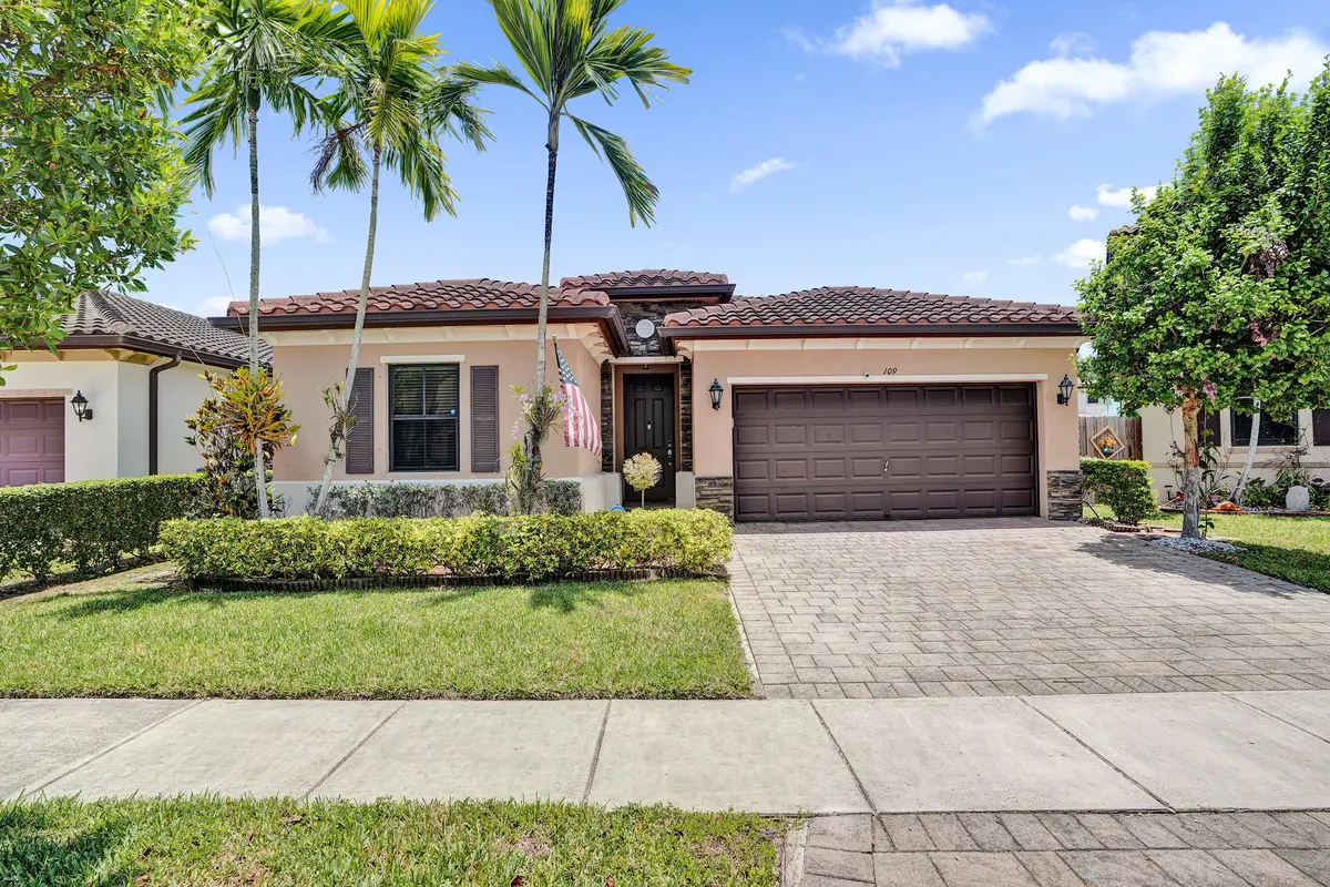 front photo - G at 109 NE 26th Terrace, Homestead