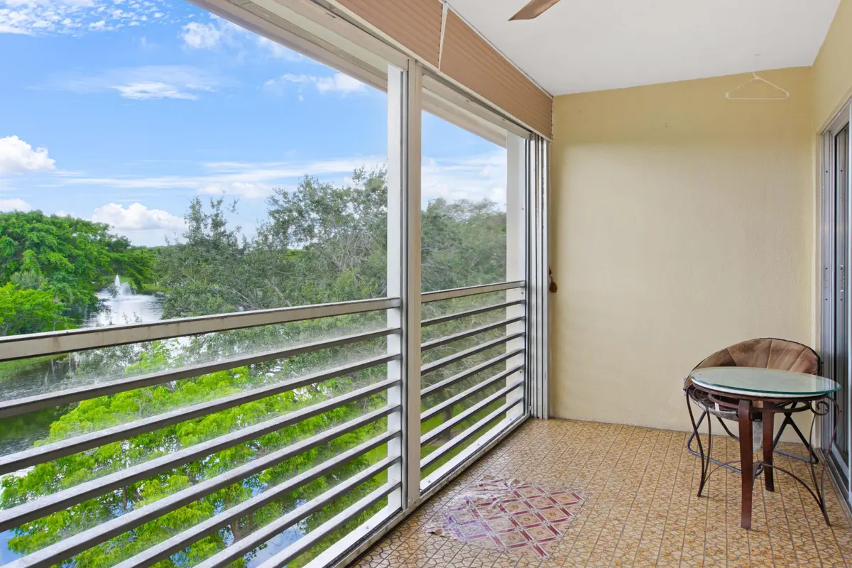 2102-10 at 2101 Lucaya Bend D4, Coconut Creek