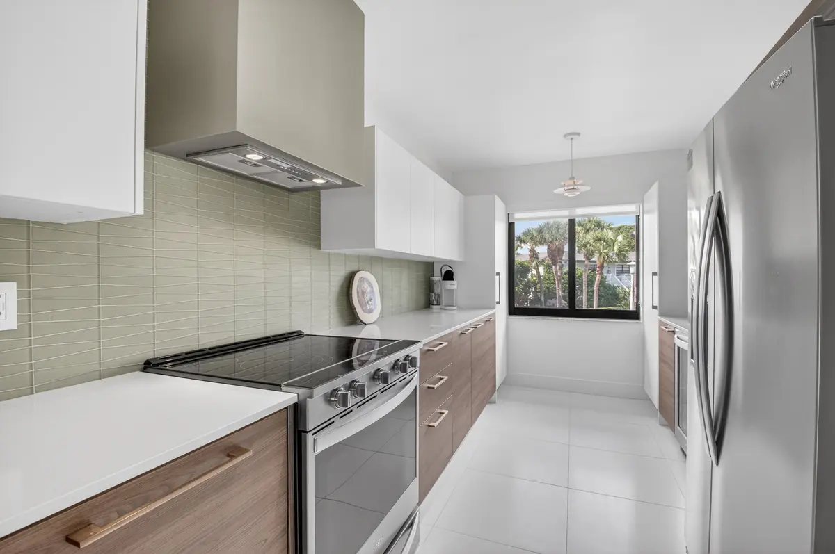 Kitchen at 23 Southport Lane D, Boynton Beach
