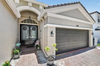 2142 Balsan Way, Wellington – Single Family Residence for sale