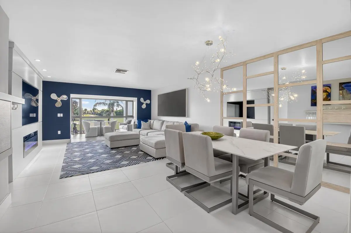Great Room at 23 Southport Lane D, Boynton Beach
