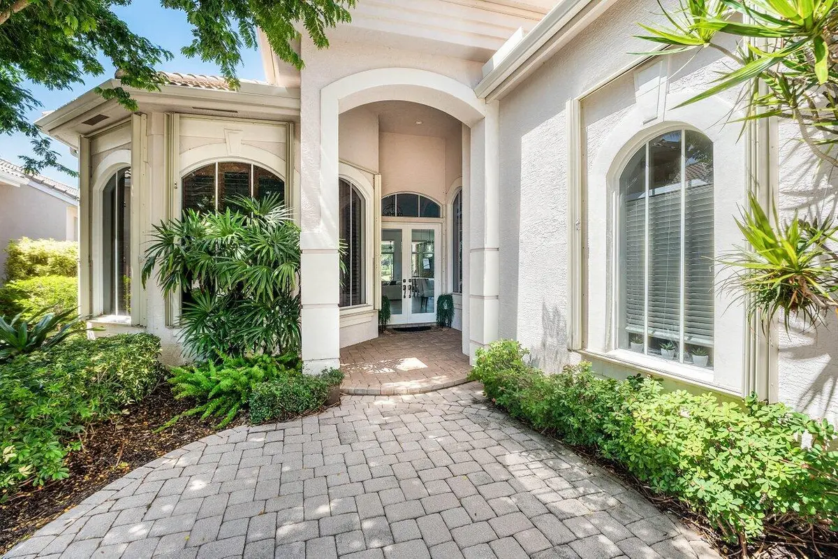 105 Island Cove Way Entranceway at 105 Island Cove Way, Palm Beach Gardens