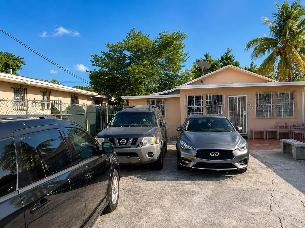 1850 NW 35th Street, Miami, FL – photo 4