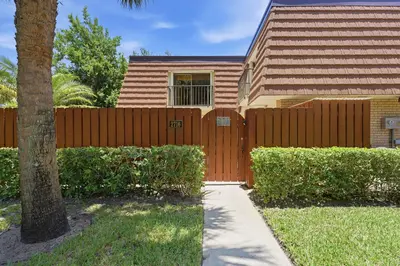 2716 27th Court, Jupiter – sold