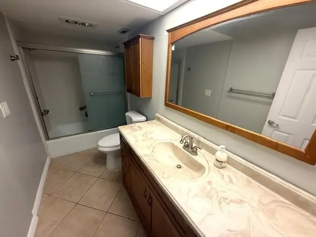 10040 Meridian Way #102 (Bath #1) at 10040 Meridian Way 103, Palm Beach Gardens
