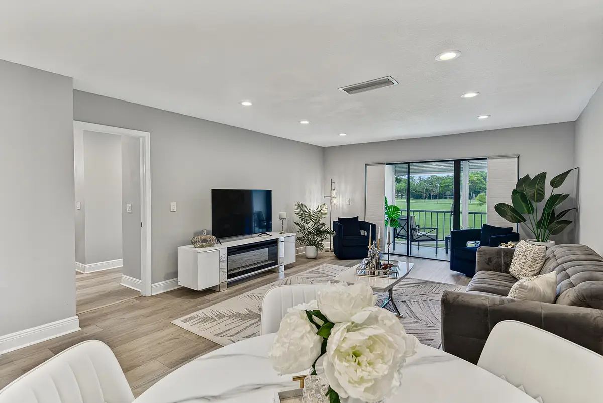 matinale-11 at 21656 Juego Circle 23f, Boca Raton