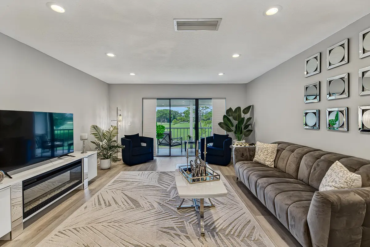 matinale-12 at 21656 Juego Circle 23f, Boca Raton