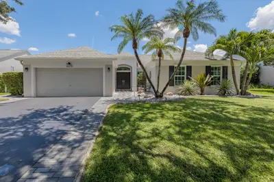 10275 Grove Lane, Cooper City – sold