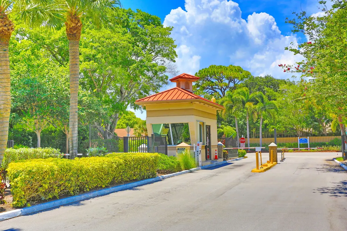 Guard Gated Entry at 714 NW 27th Avenue C, Delray Beach