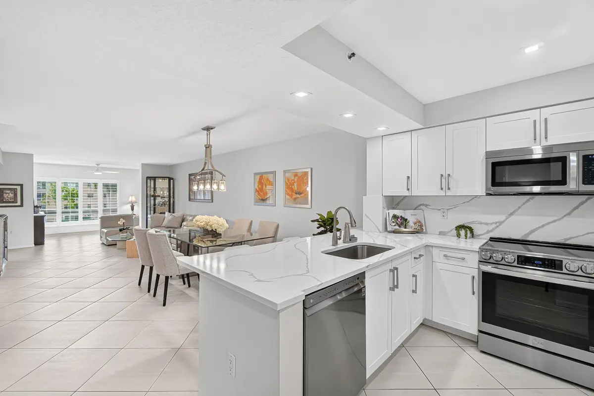 OPEN KITCHEN at 12540 Majesty Circle 303, Boynton Beach