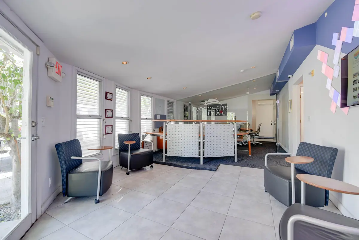 Entrance/Lobby at 701 Simonton Street, Key West