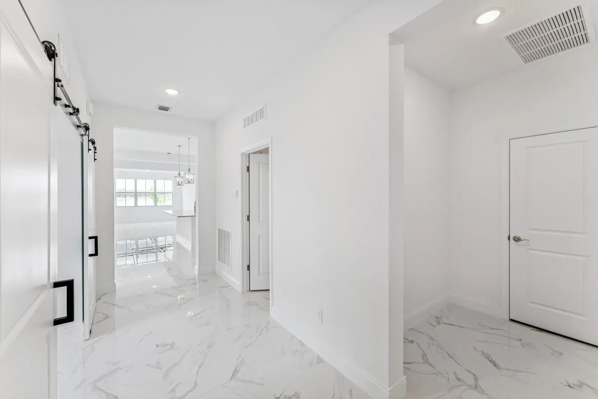 Extended Foyer at 10072 NW Field Flower Trail, Port St. Lucie