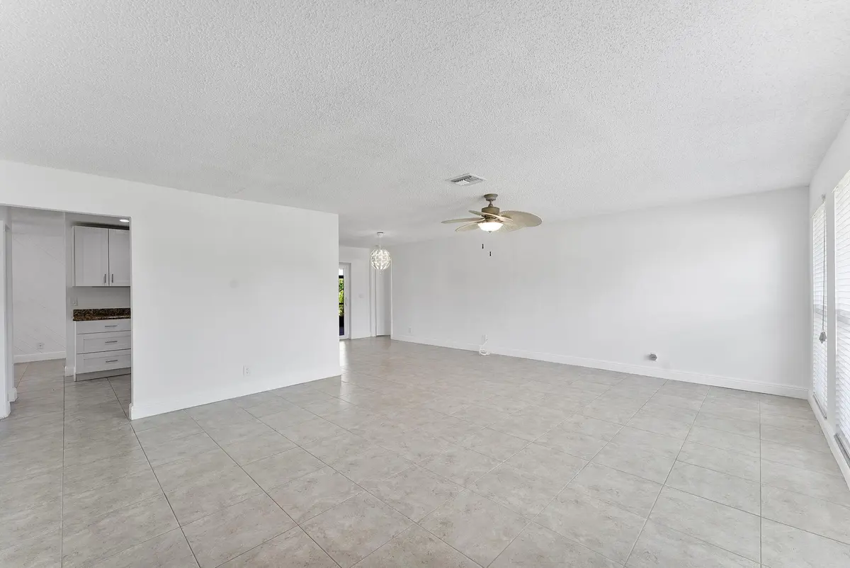 living dining no furniture at 6396 Whispering Wind Way, Delray Beach