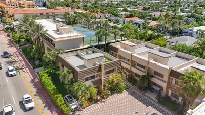 8956 Collins Avenue 4, Surfside – Townhouse for rent