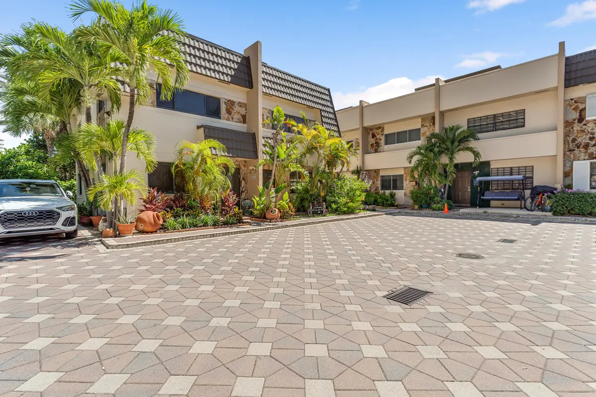 dsc04614-dsc04618 at 8956 Collins Avenue 4, Surfside
