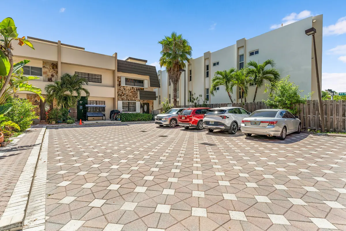 dsc04604-dsc04608 at 8956 Collins Avenue 4, Surfside