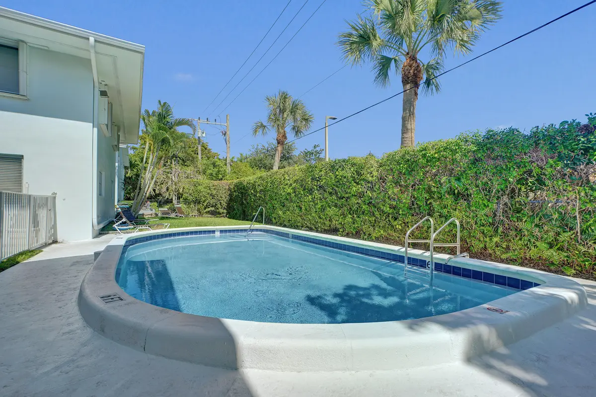 DSC00746 at 2050 NE 39th Street 101, Fort Lauderdale