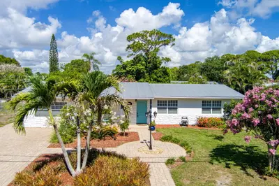 1252 SE Madison Avenue, Stuart – sold