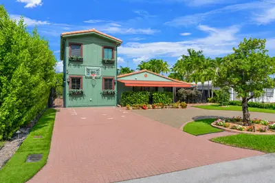 1720 NE 17th Avenue, Fort Lauderdale – sold