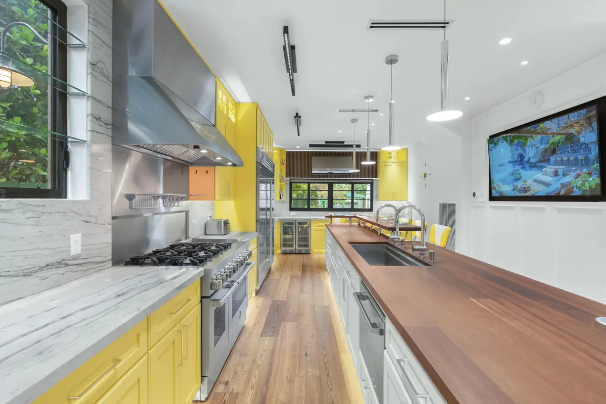 Cooking Area at 1720 NE 17th Avenue, Fort Lauderdale