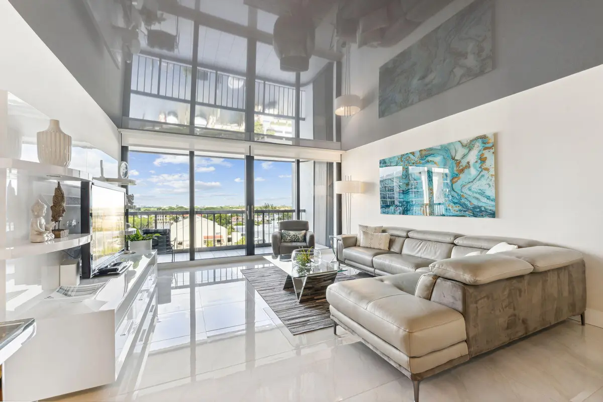 46-web-or-mls-DSC02881 at 4748 S Ocean Boulevard #806, Highland Beach