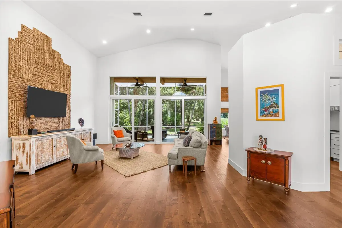 04-laur in-21 at 2001 NW Laurel Oak Lane, Palm City
