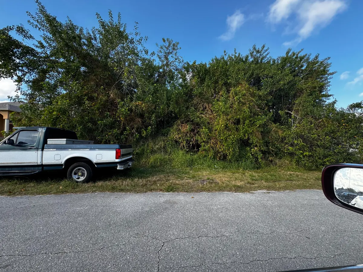 2026-01-05 15.08.27 at 951 SW Mcelroy Avenue, Port St. Lucie