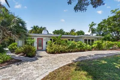 2614 NE 15th Street, Fort Lauderdale – Single Family Residence for sale