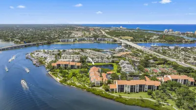 1000 N US Highway 1 AN502, Jupiter – Condominium for sale