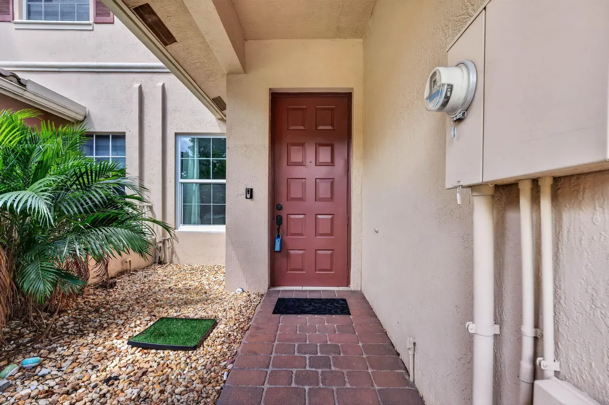 4-web-or-mls-DSC07992 at 3355 Lakeside Drive, Davie