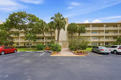 2905 Victoria Place C4, Coconut Creek – Condominium for sale