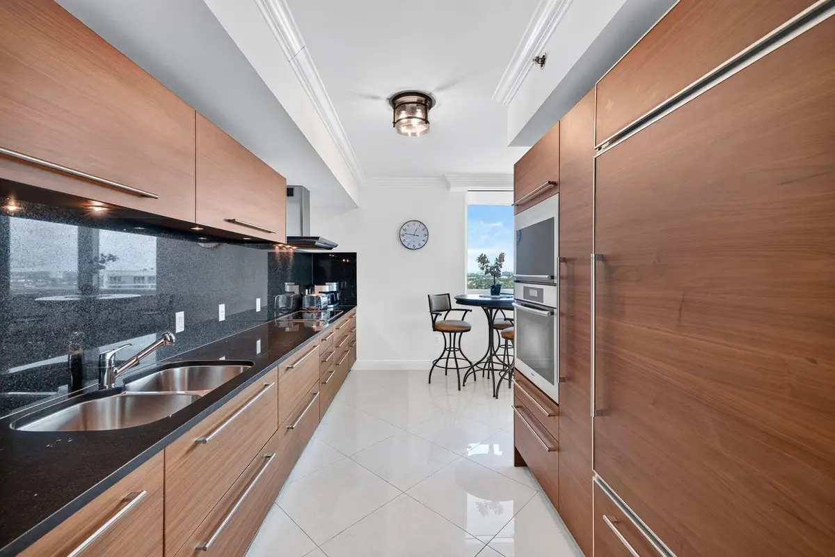 20-web-or-mls-699A4556 at 101 S Fort Lauderdale Beach Boulevard 1606, Fort Lauderdale